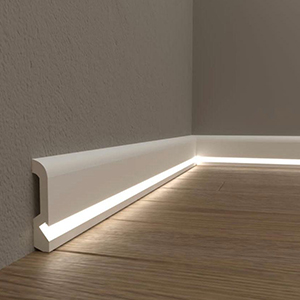 Skirting with Light